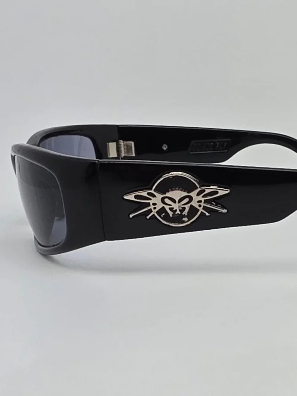 Black Flys Sonic Fly Shiny Black Frame Smoke Grey Lens Sunglasses w/ Case 60mm